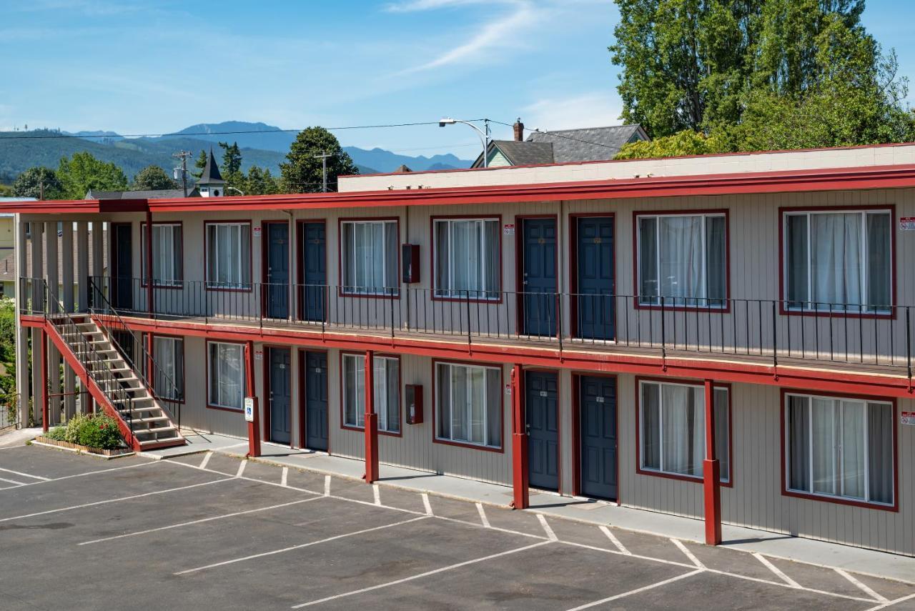 Riviera Motel 2*