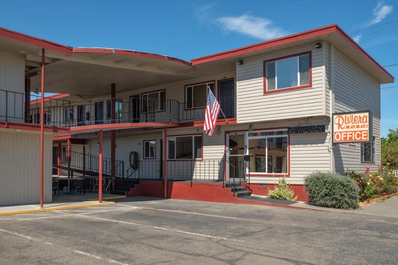 Riviera Motel
