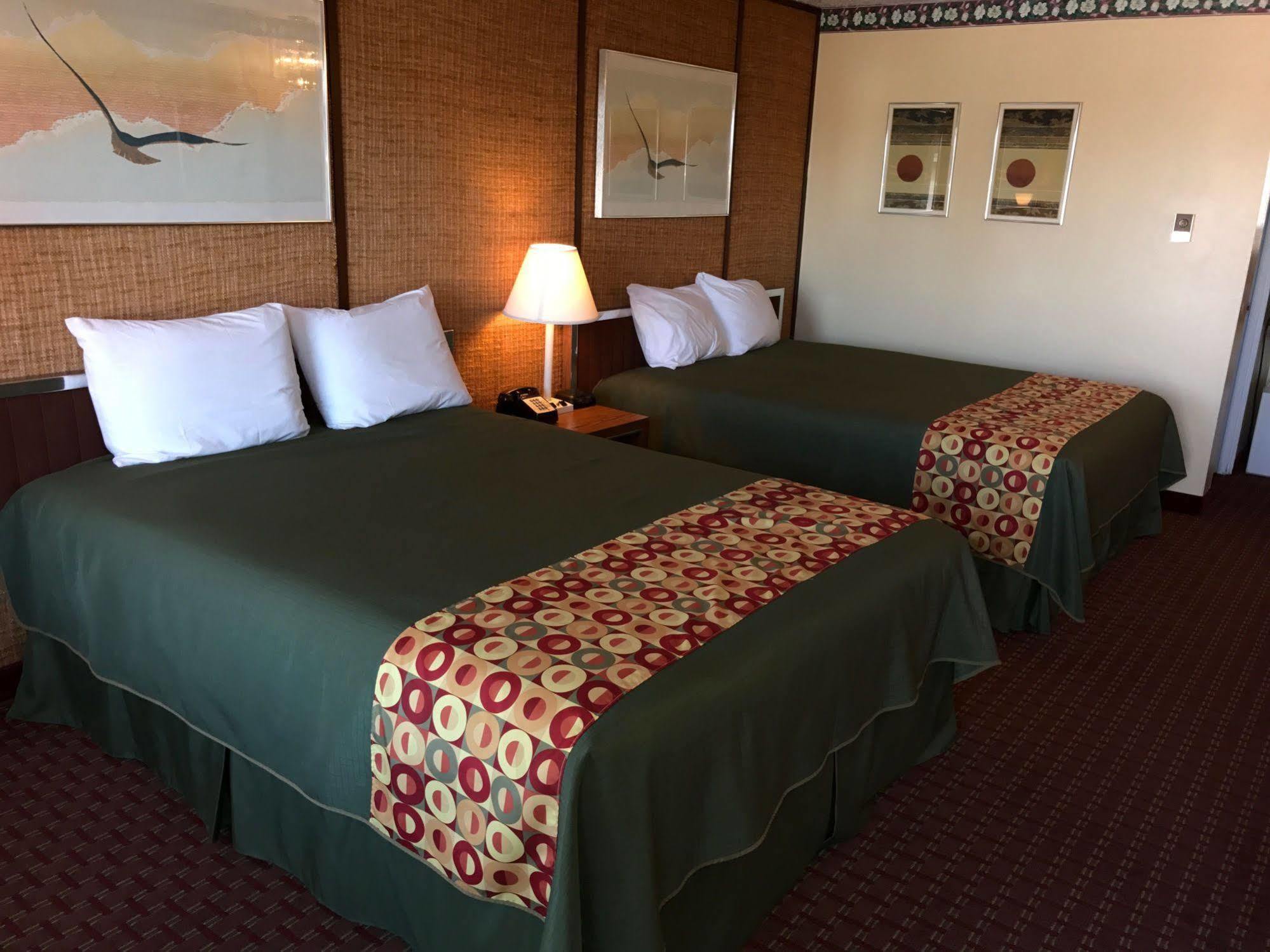 Riviera Motel